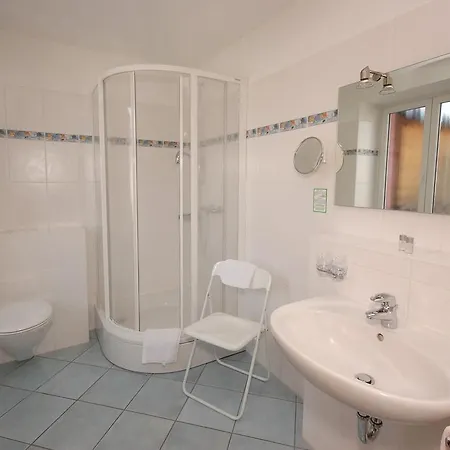 Hirschen Hotel 3*