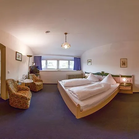 Hotel Hirschen 3*