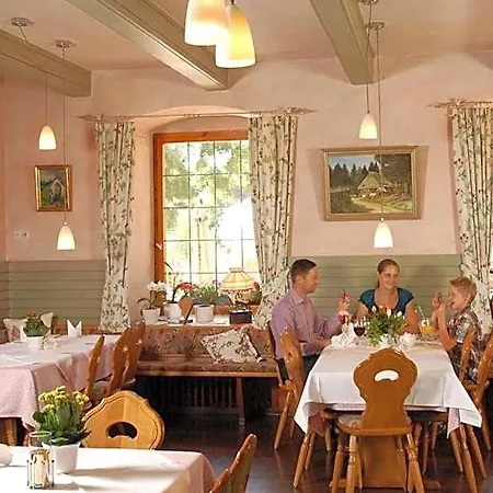 Hirschen Hotel