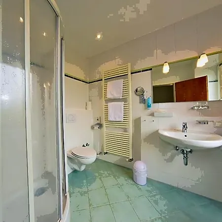 Hirschen Hotel 3*