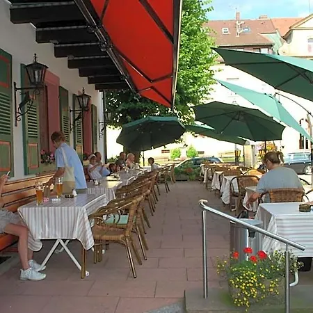 Hirschen Hotel 3*