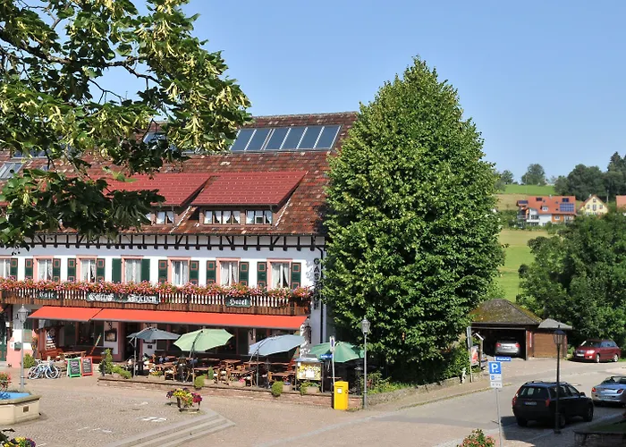 赫斯臣酒店 酒店