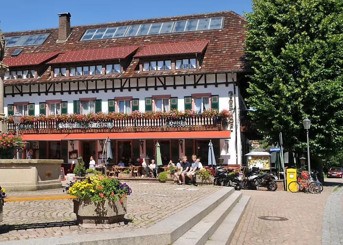 赫斯臣酒店 酒店