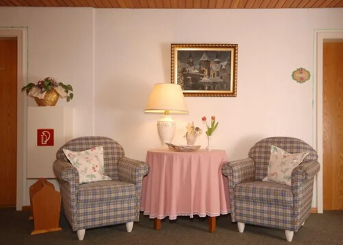 Hirschen מלון 3*