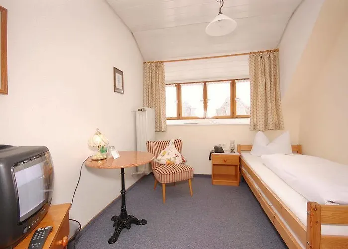 赫斯臣酒店 酒店